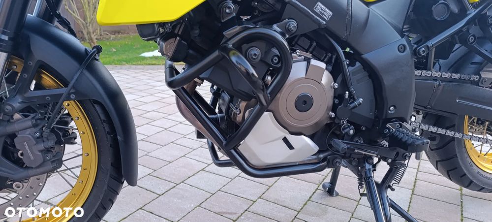 Suzuki V-STROM - 36