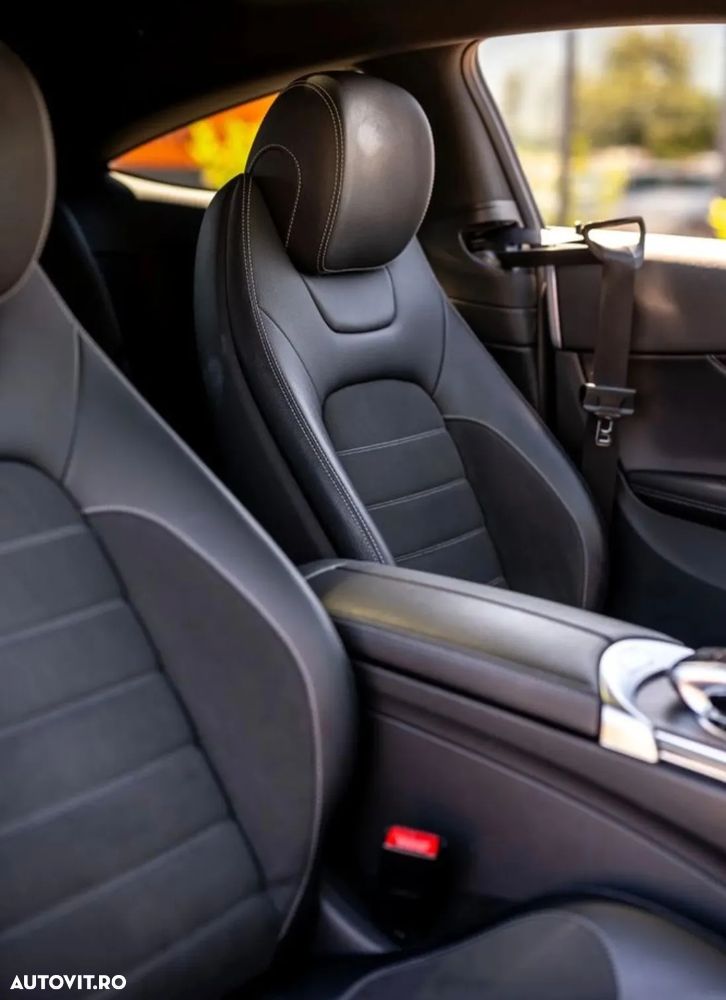 Mercedes-Benz C 220 d Coupe 9G-TRONIC AMG Line - 17