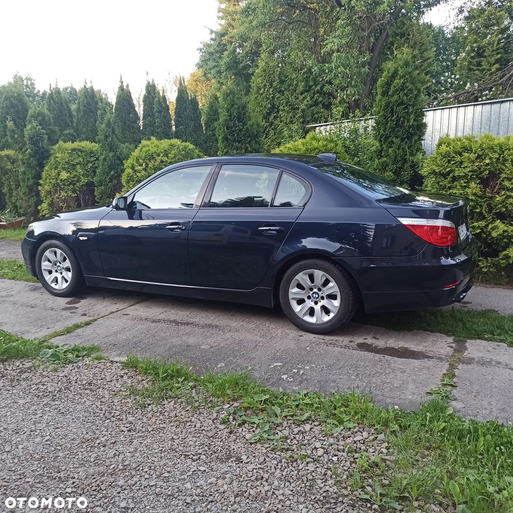 BMW Seria 5 523i - 4