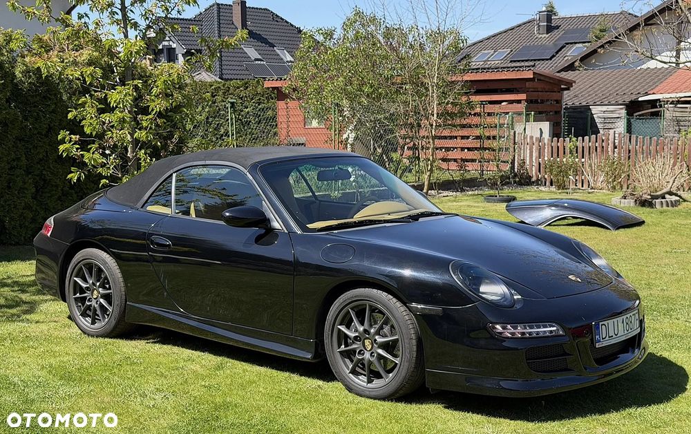 Porsche 911 Carrera - 1