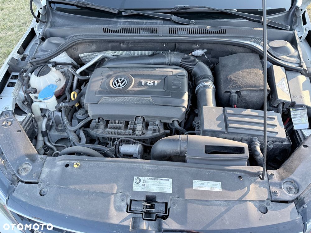 Volkswagen Jetta - 23