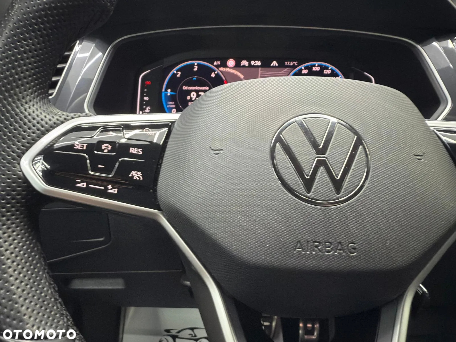 Volkswagen Tiguan 2.0 TDI SCR 4MOTION DSG R-Line - 15