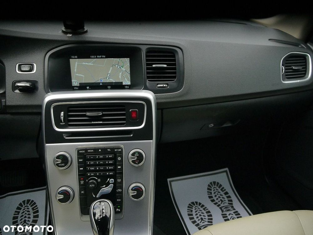 Volvo V60 D2 Drive-E Momentum - 21