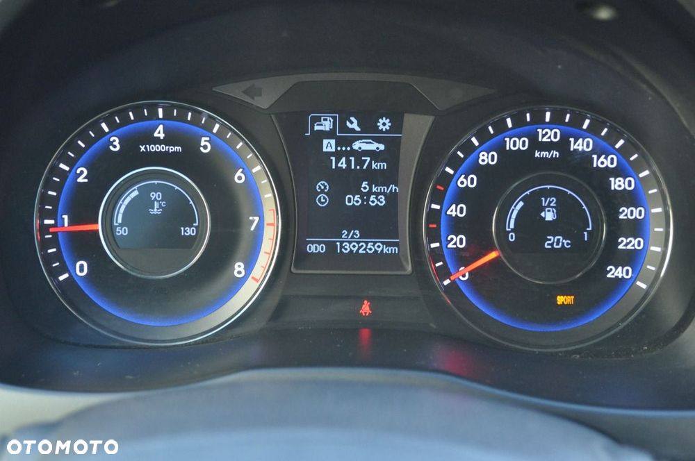 Hyundai i40 Kombi blue 1.6 Classic - 19