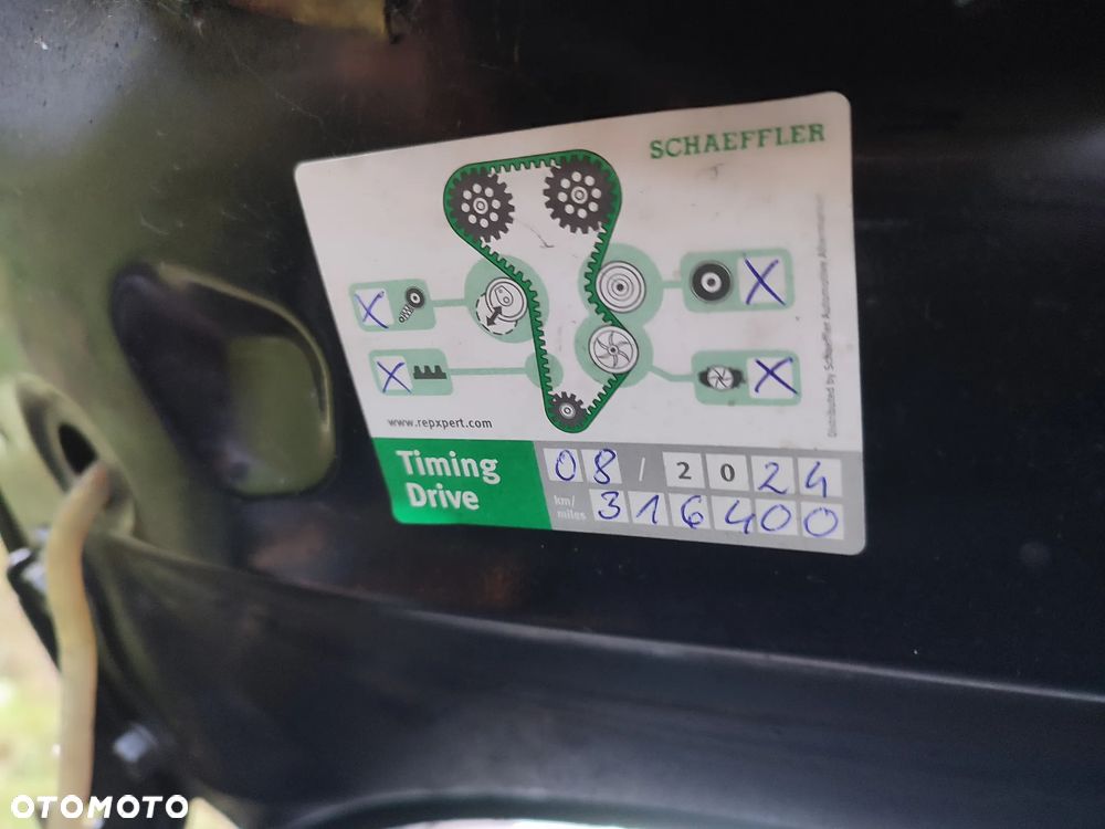 Toyota Avensis 2.0 D-4D Combi - 6