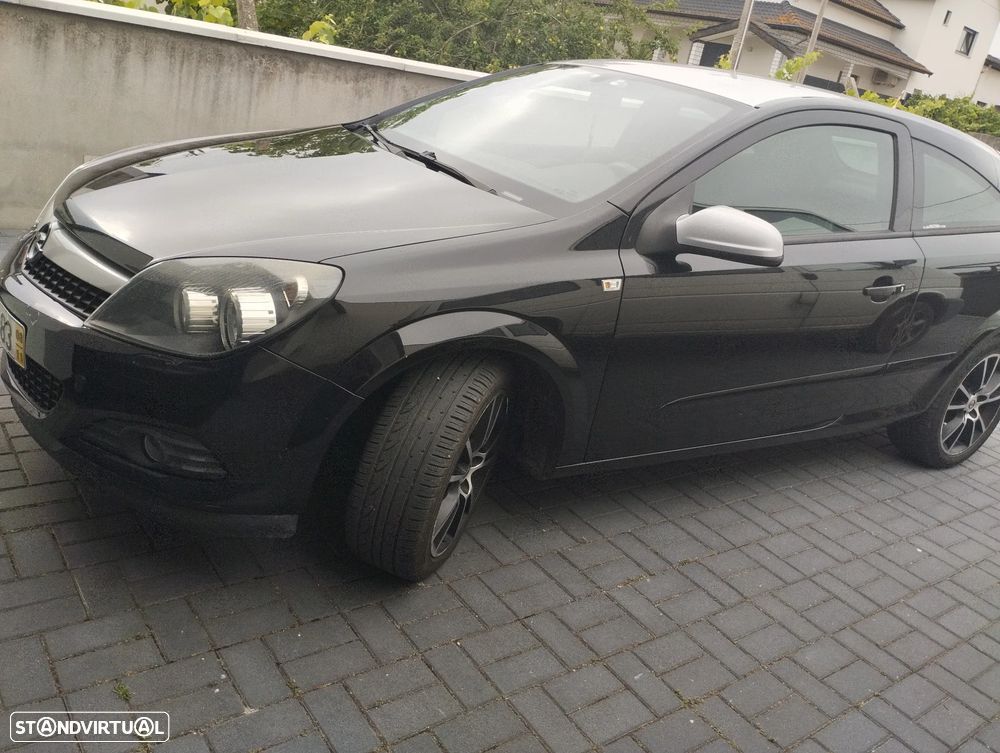 Opel Astra GTC 1.7 CDTI - 4