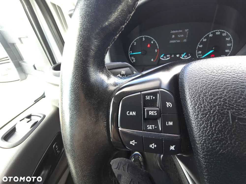 Ford Transit 350 L3 - 23