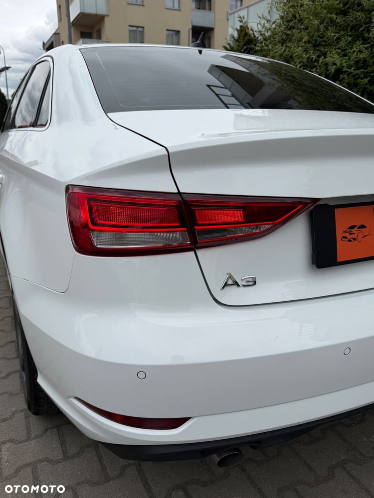 Audi A3 Limousine 30 TDI S tronic - 12