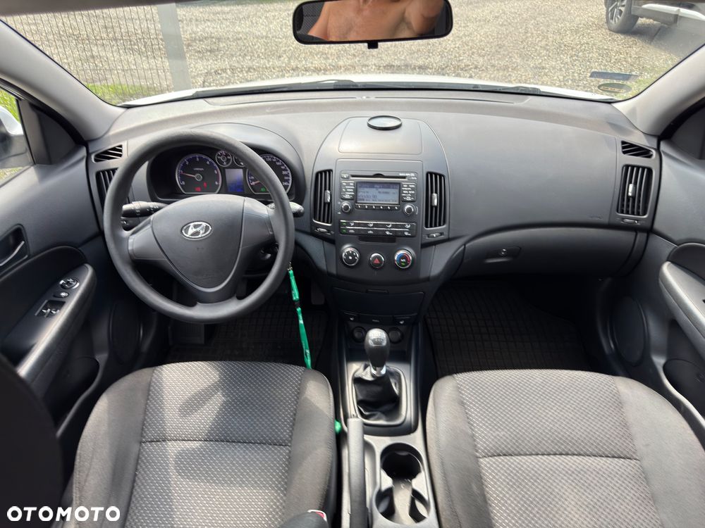 Hyundai i30 i30cw 1.6 CRDi blue Classic - 22