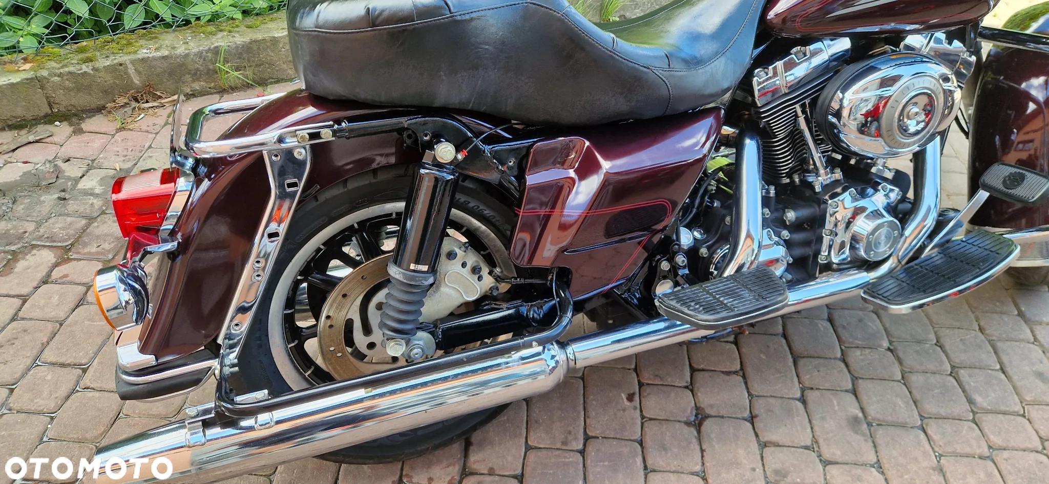 Harley-Davidson FLH Electra Glide - 20