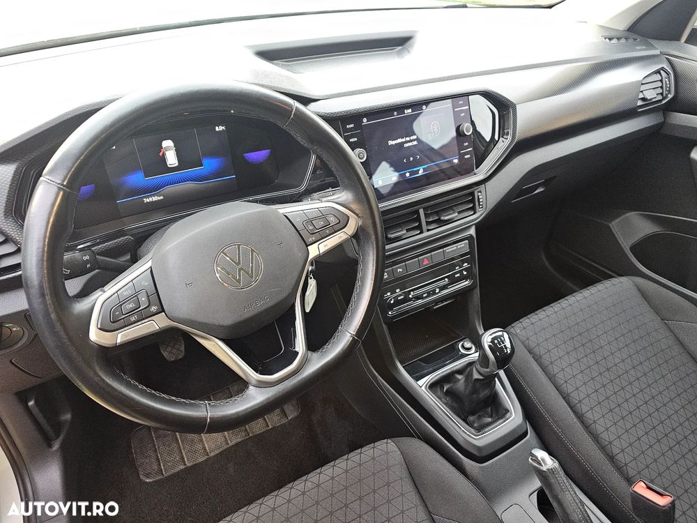 Volkswagen T-Cross - 18