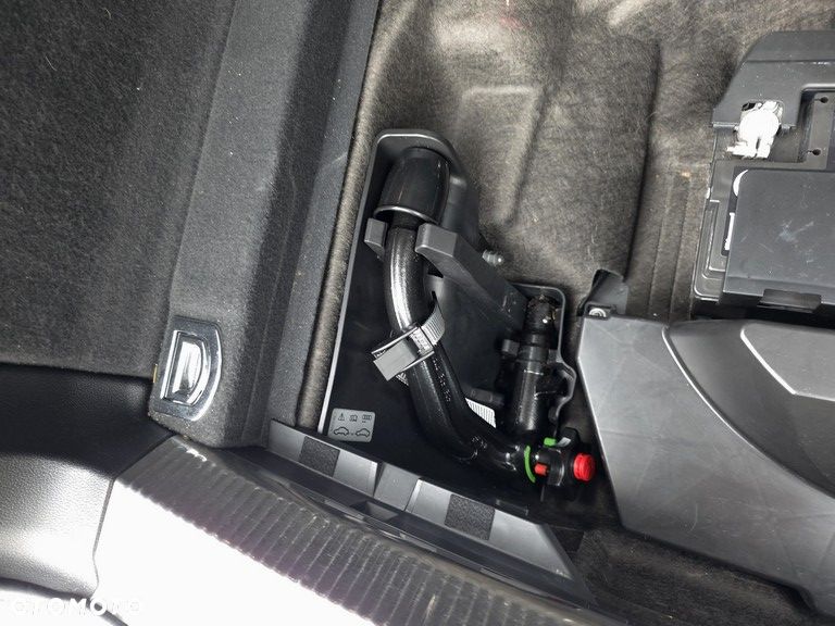 Audi A4 Avant 2.0 TDI Quattro Line S tronic - 37