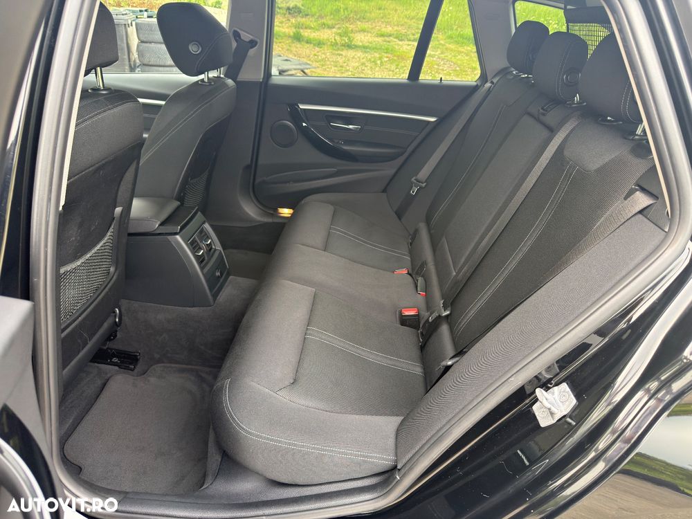 BMW Seria 3 320d Aut. Sport Line - 11