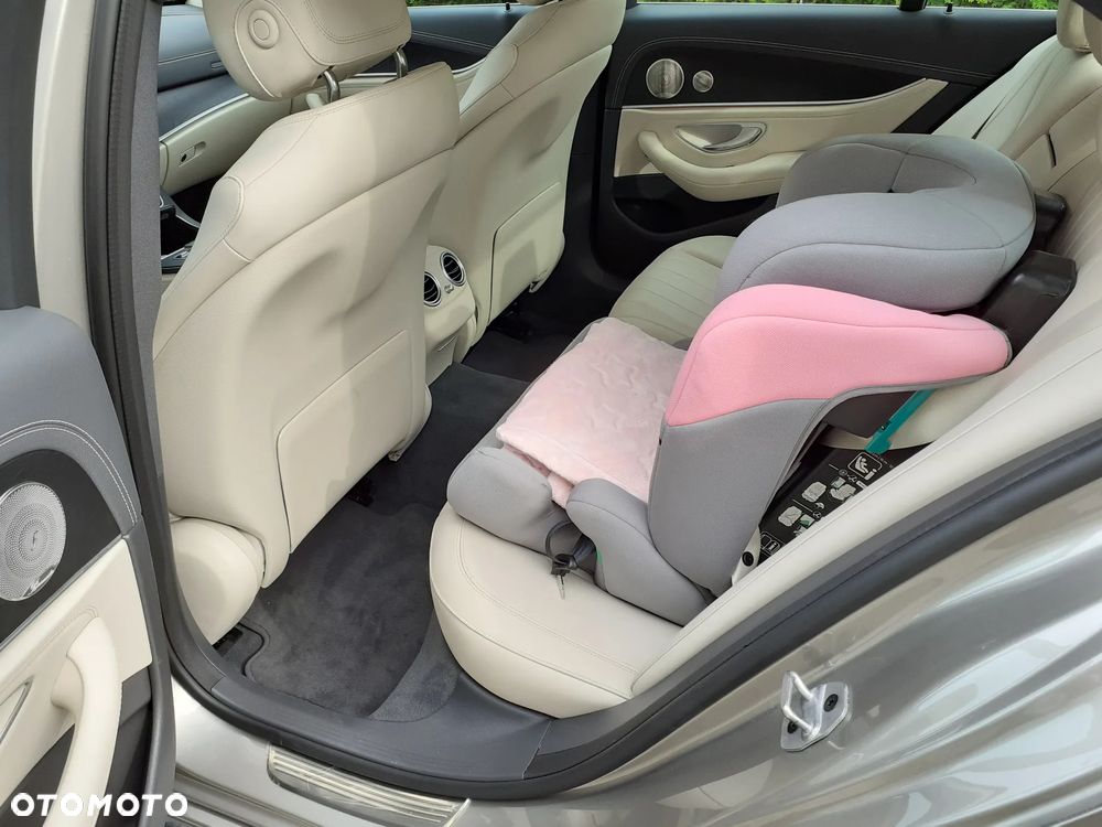 Mercedes-Benz Klasa E 220 d Exclusive - 20