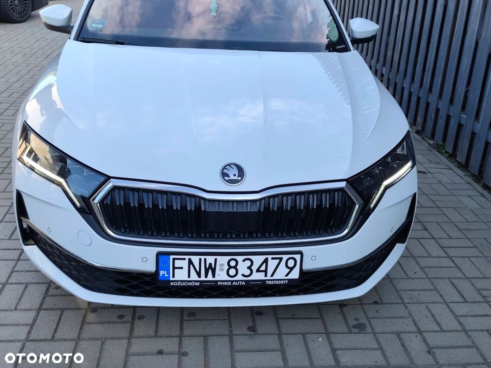 Skoda Octavia 2.0 TDI Edition 130 Selection DSG - 3