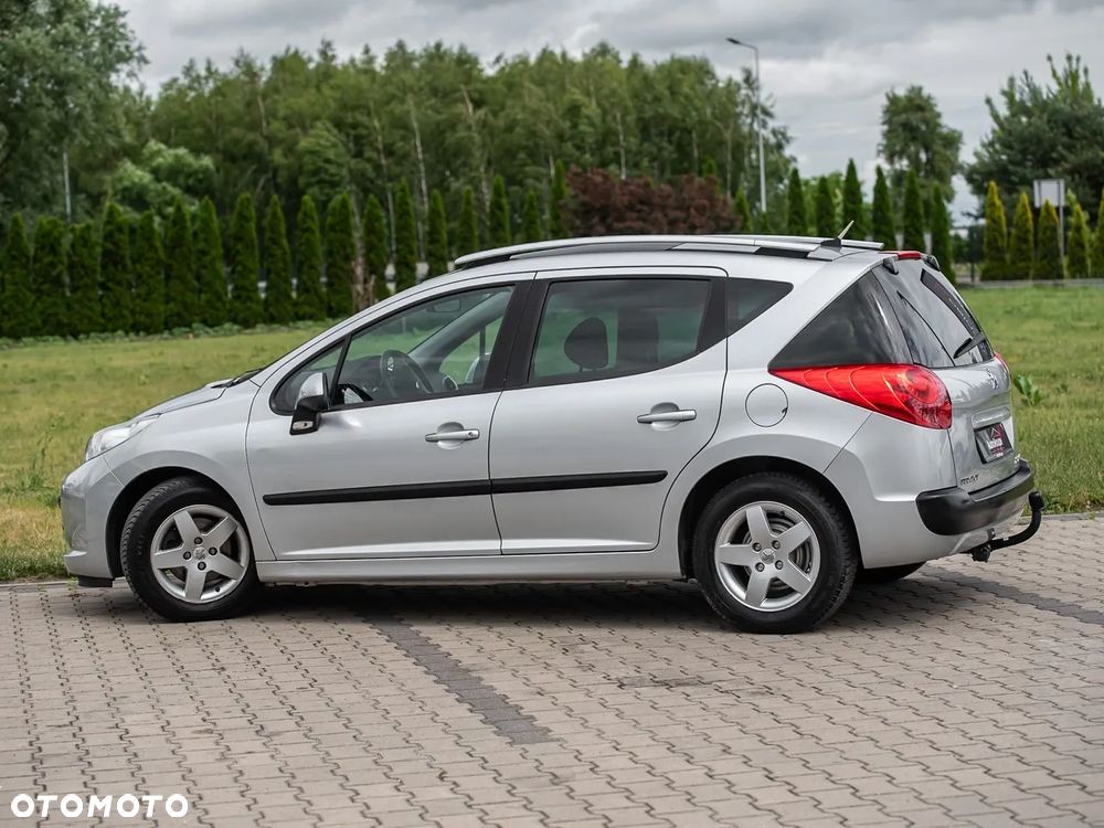 Peugeot 207 1.4 16V Trendy - 12