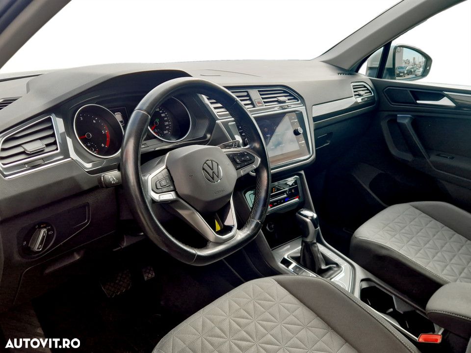 Volkswagen Tiguan 2.0 TDI SCR DSG 4Motion Life - 18