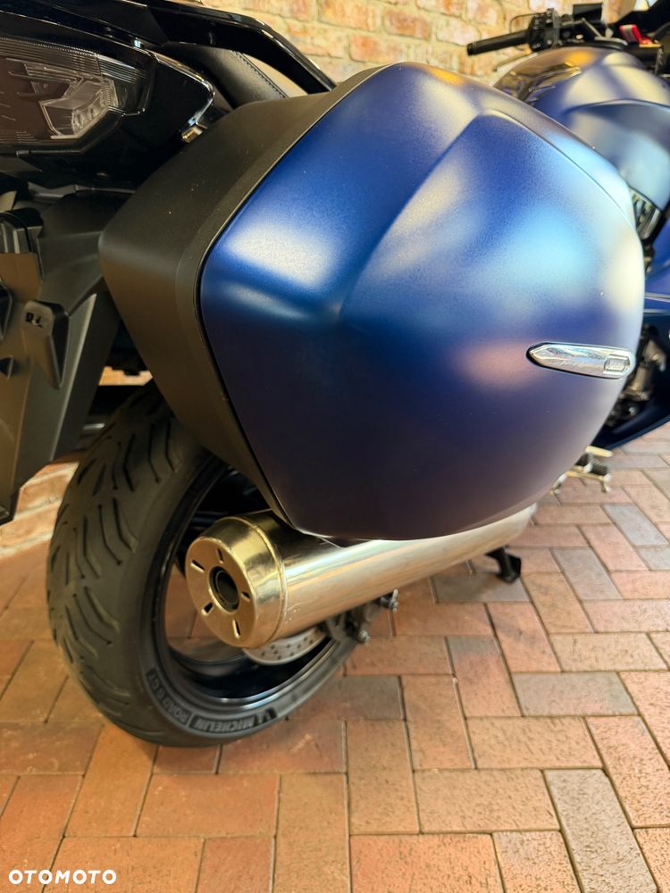 Yamaha FJR - 35