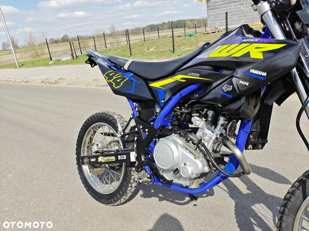Yamaha WR - 8