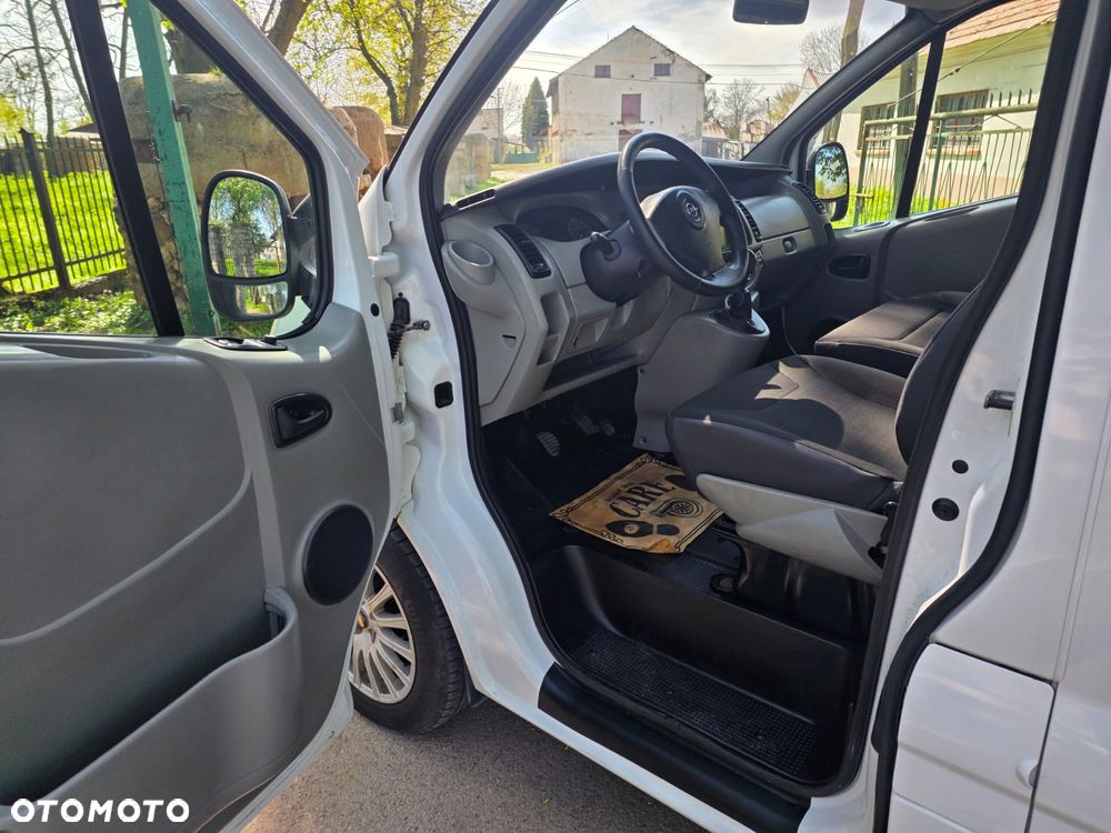 Opel Vivaro - 14
