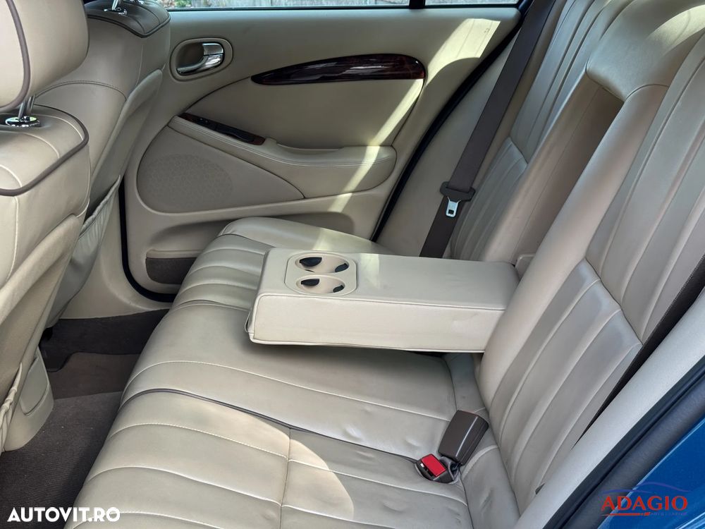 Jaguar S-Type 2.7 D Luxury Aut - 20