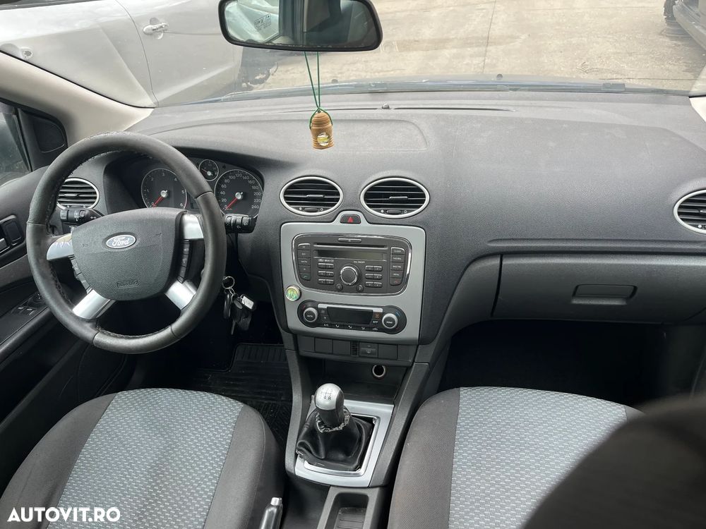 Dezmembrez Ford Focus 2 non facelift 1,6 TDCI albastru 2006 - 5