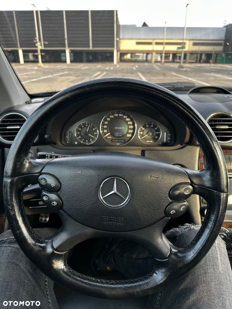 Mercedes-Benz CLK - 21