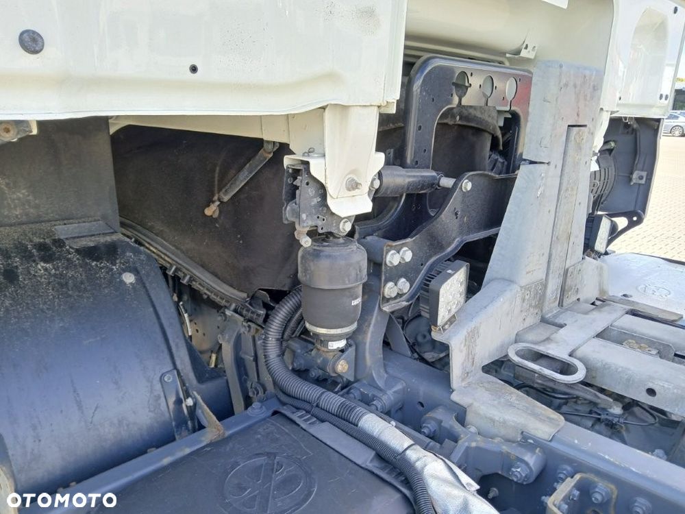 DAF XF 480 FAR (33247) - 25