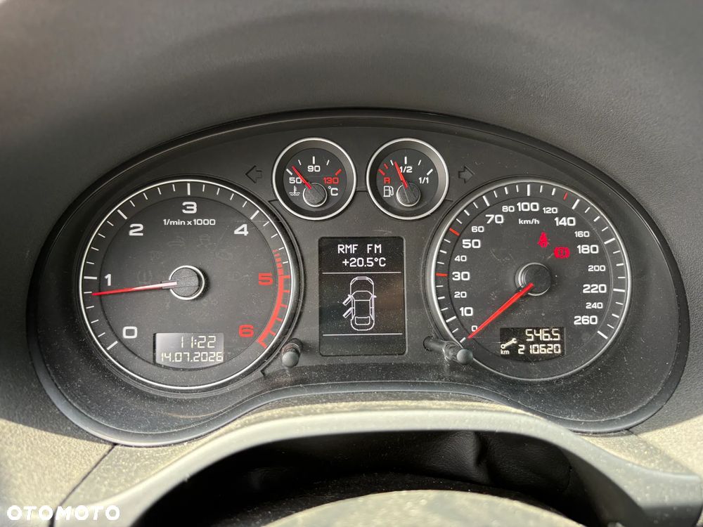 Audi A3 Sportback 2.0 TDI DPF Quattro Ambiente - 7