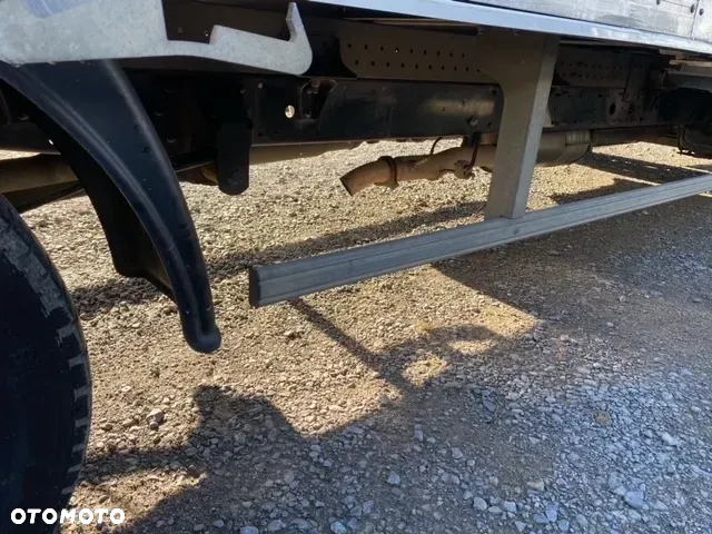 Iveco Daily kontener z windą 35S14 2,3 140 KM klima tempomat - 21