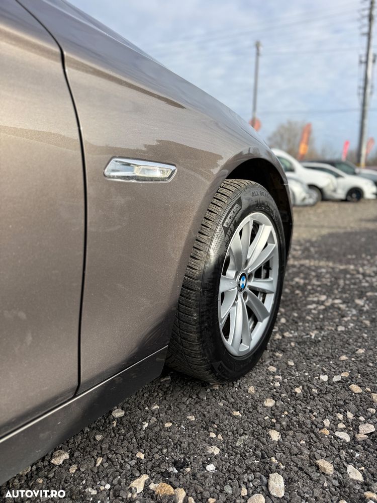 BMW Seria 5 525d xDrive - 5