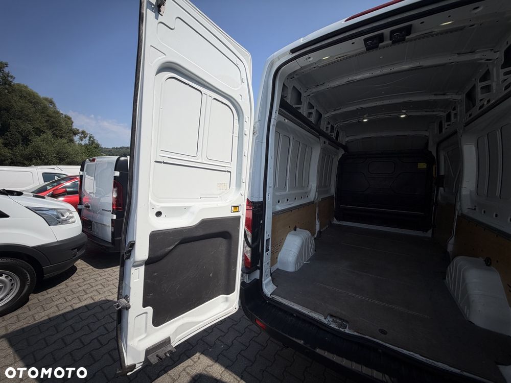 Ford Transit - 29