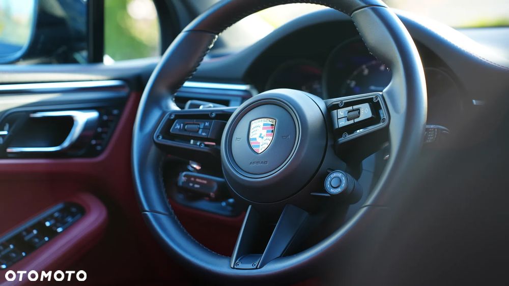 Porsche Macan T - 15