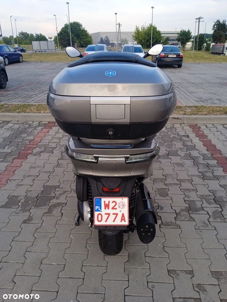 Piaggio X10 - 5