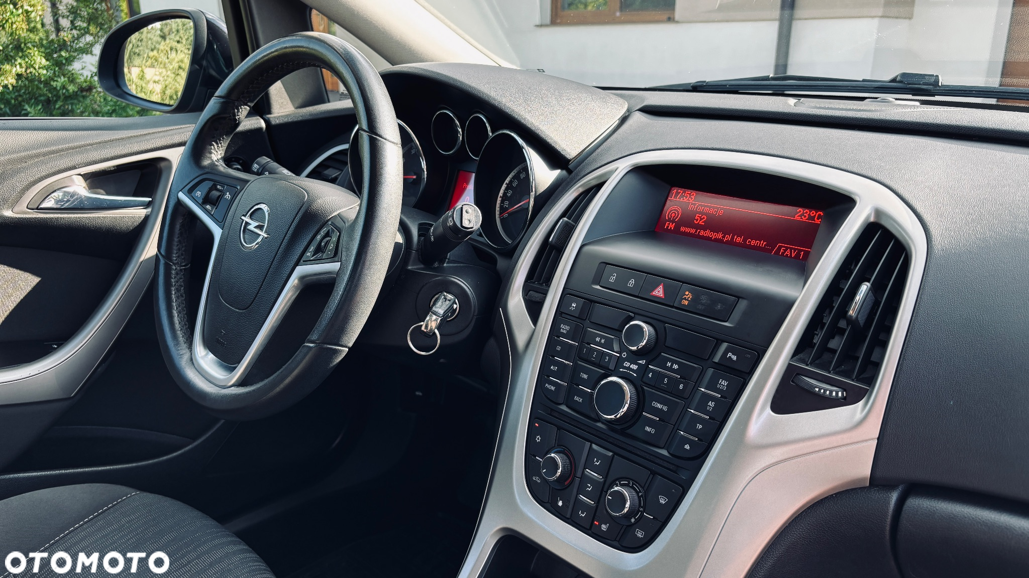 Opel Astra 1.4 Turbo Exklusiv - 28