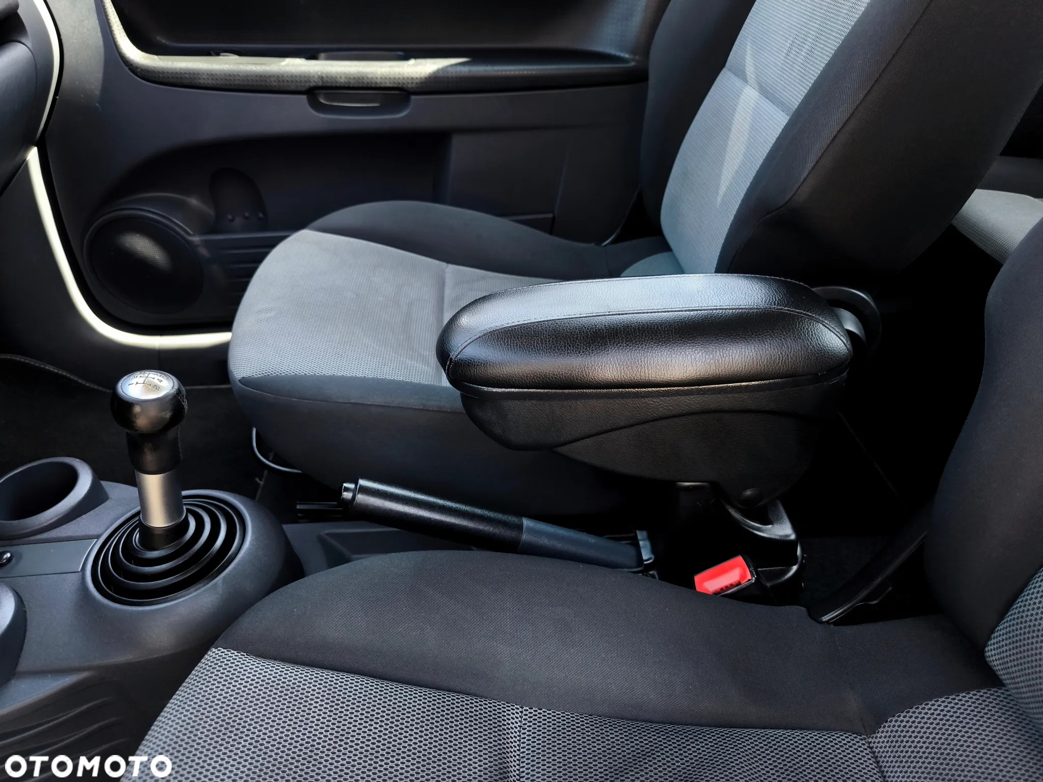 Mitsubishi Colt 1.3 Inform Cleartec - 24