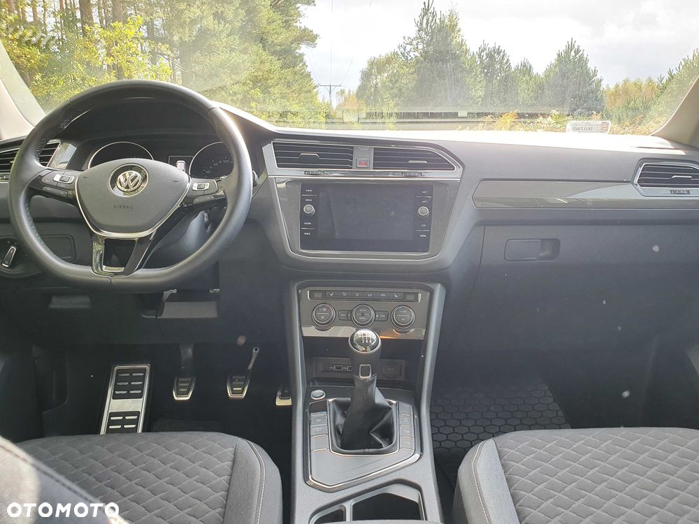 Volkswagen Tiguan - 5