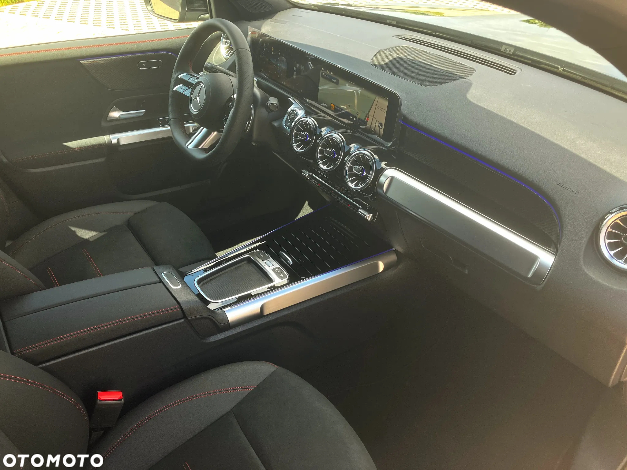 Mercedes-Benz GLB 220 d AMG Line 8G-DCT - 4