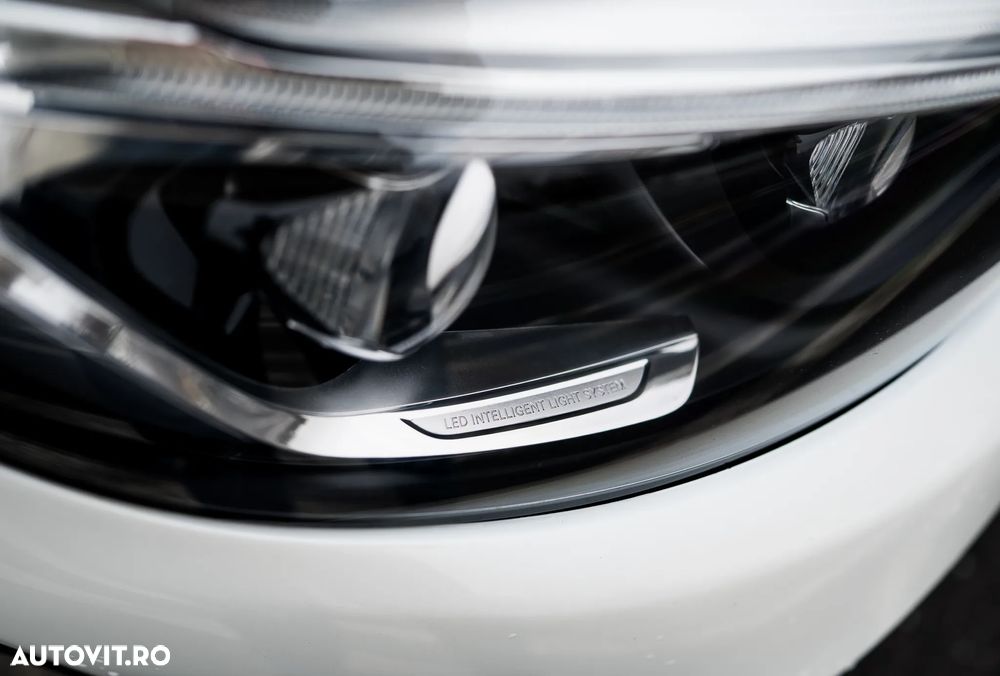 Mercedes-Benz GLC 300 4MATIC 9G-TRONIC AMG Line - 17