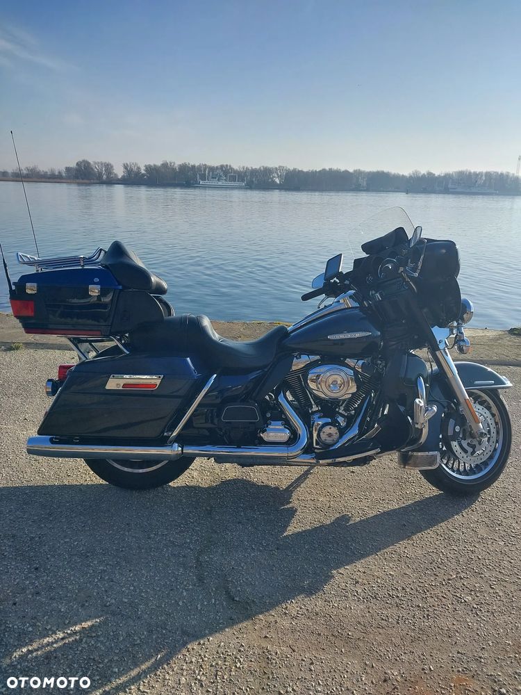 Harley-Davidson FLHT Electra Glide Standard - 1