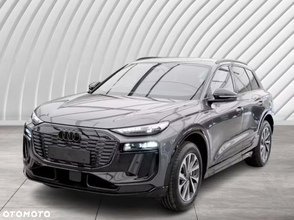 Audi Q6 e-tron - 3