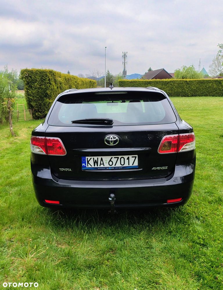Toyota Avensis 1.8 Sol plus NAVI - 4
