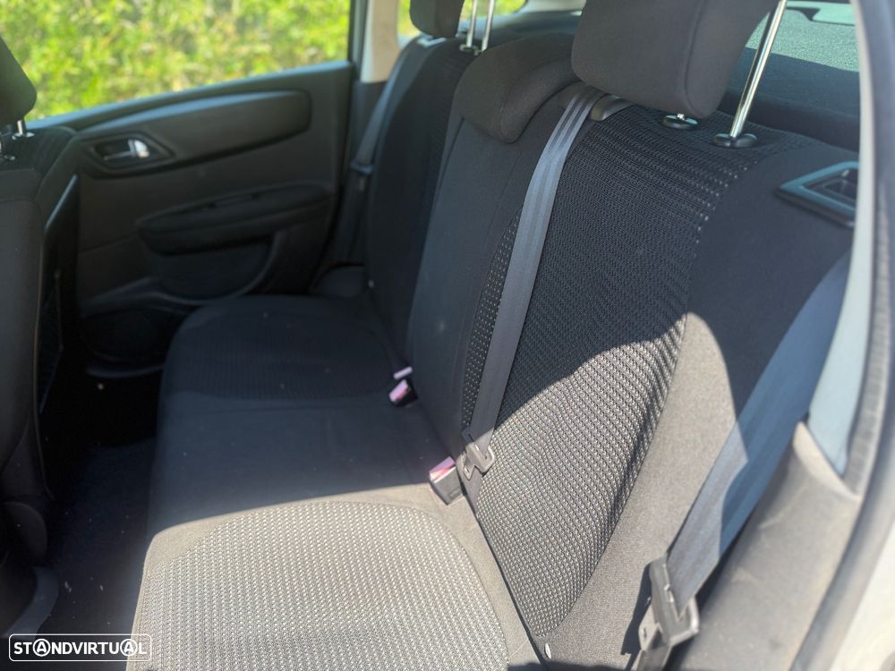 Citroën C4 1.6 HDi SX Airdream - 23
