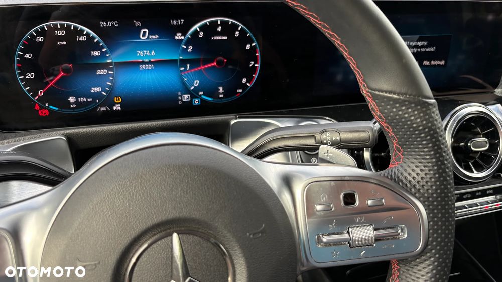 Mercedes-Benz GLB 200 4-Matic AMG Line 8G-DCT - 28