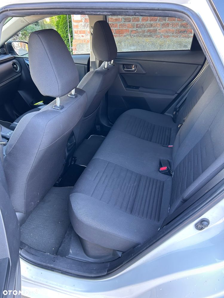 Toyota Auris Hybrid 135 Premium - 12