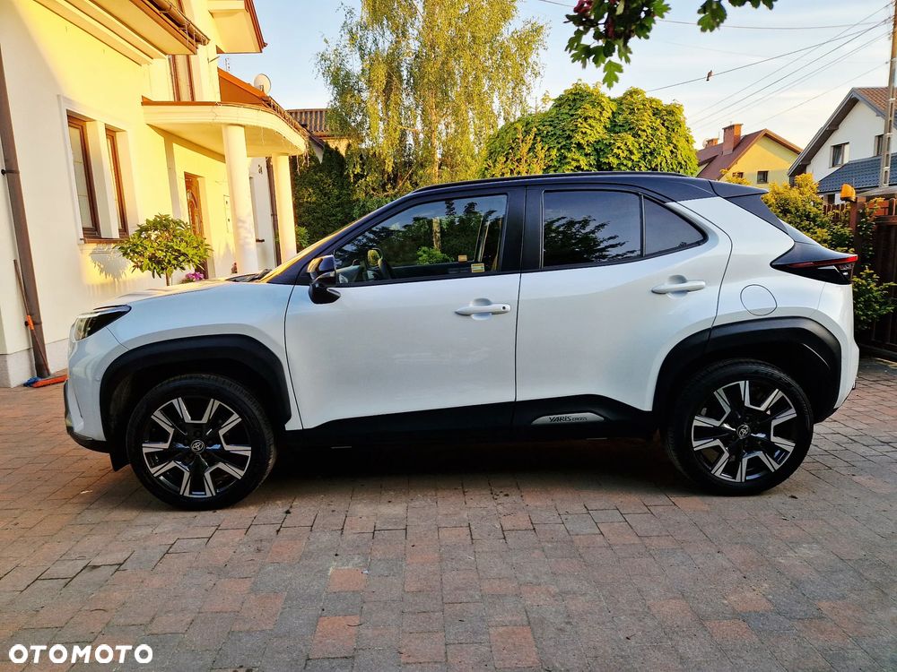 Toyota Yaris Cross Hybrid 1.5 Premiere Edition AWD - 2