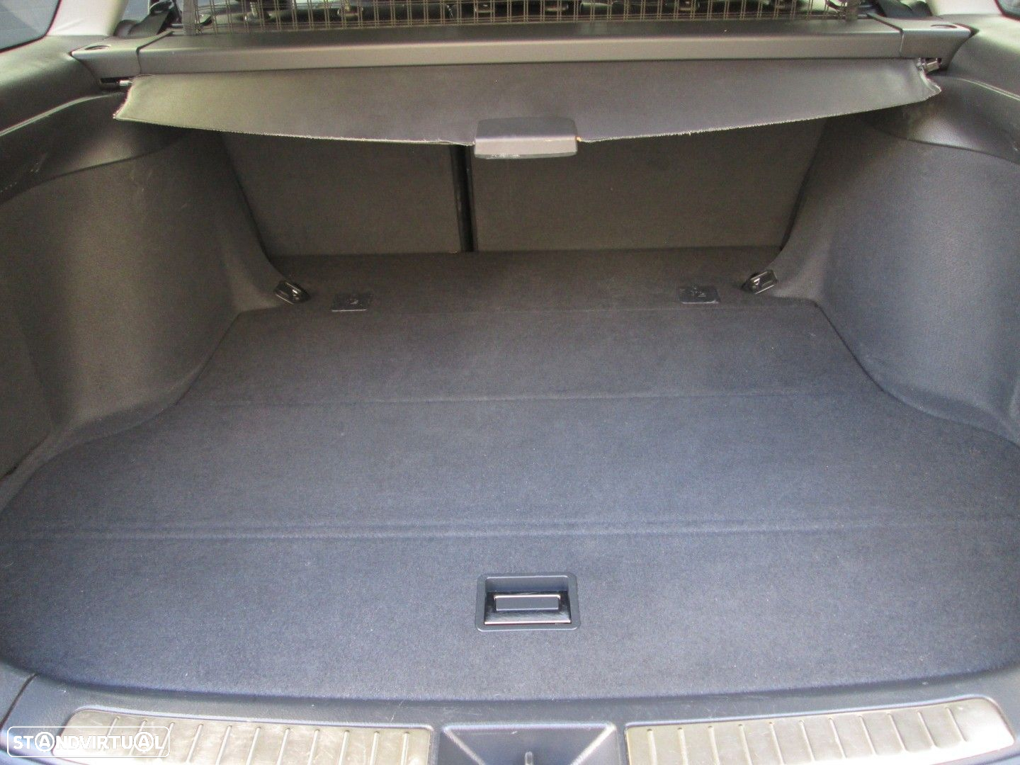 Toyota Avensis SW 2.0 D-4D Sol+GPS - 9