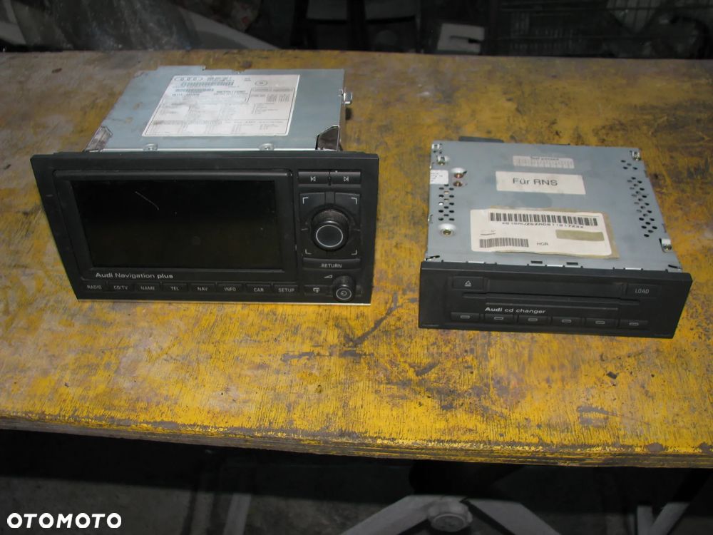 Radio nawigacja Audi A4 B6 B7 8E0035192T ZMIENIARKA 8e0035111c KOMPLET - 1