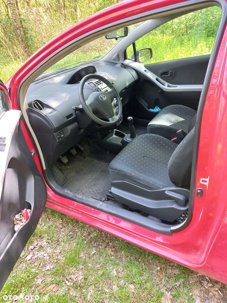 Toyota Yaris 1.3 Sol - 3