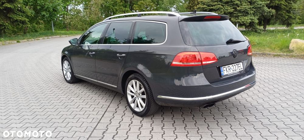 Volkswagen Passat - 11